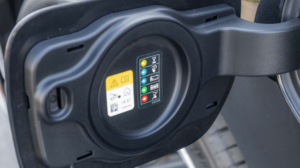 Used 2023 BMW 5 Series 530e iPerformance 4D Sedan