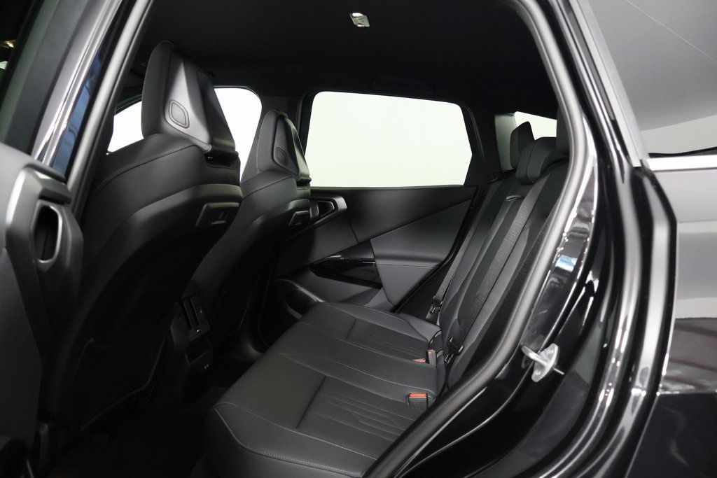 Thumbnail: 2026 BMW X3 - 11