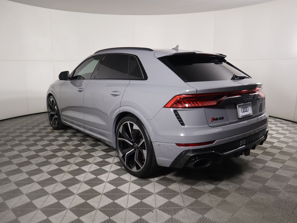 Thumbnail: 2024 Audi RS Q8 - 7