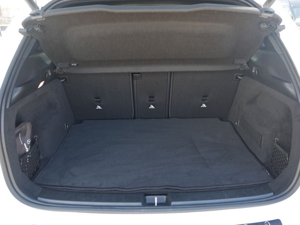 Thumbnail: 2023 Mercedes-Benz GLA - 23