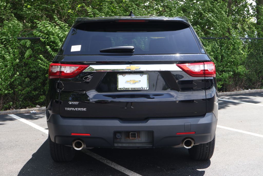 Thumbnail: 2018 Chevrolet Traverse - 6