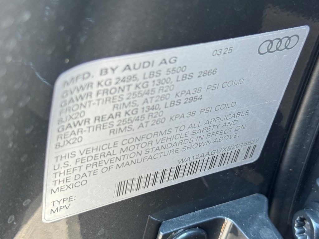 Thumbnail: 2025 Audi Q5 - 30