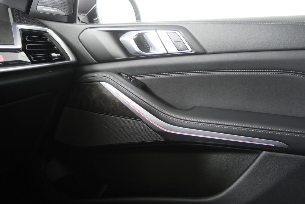 Thumbnail: 2024 BMW X5 - 27