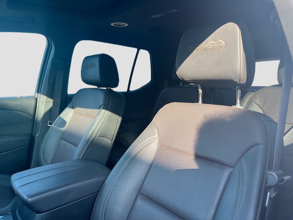 Used 2023 Beige Chevrolet High Country image 22