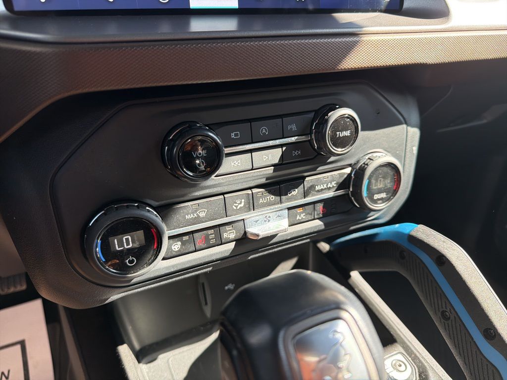 Thumbnail: 2023 Ford Bronco - 32