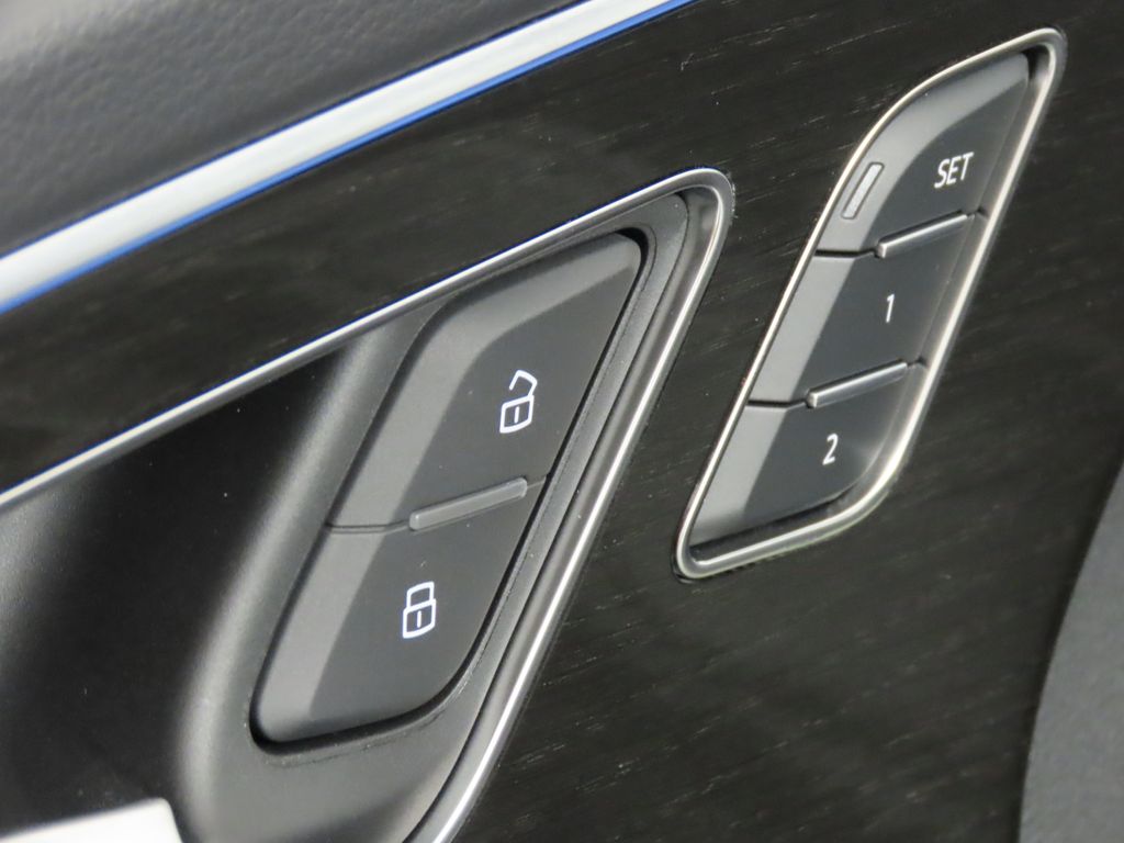 Thumbnail: 2026 Audi Q7 - 28