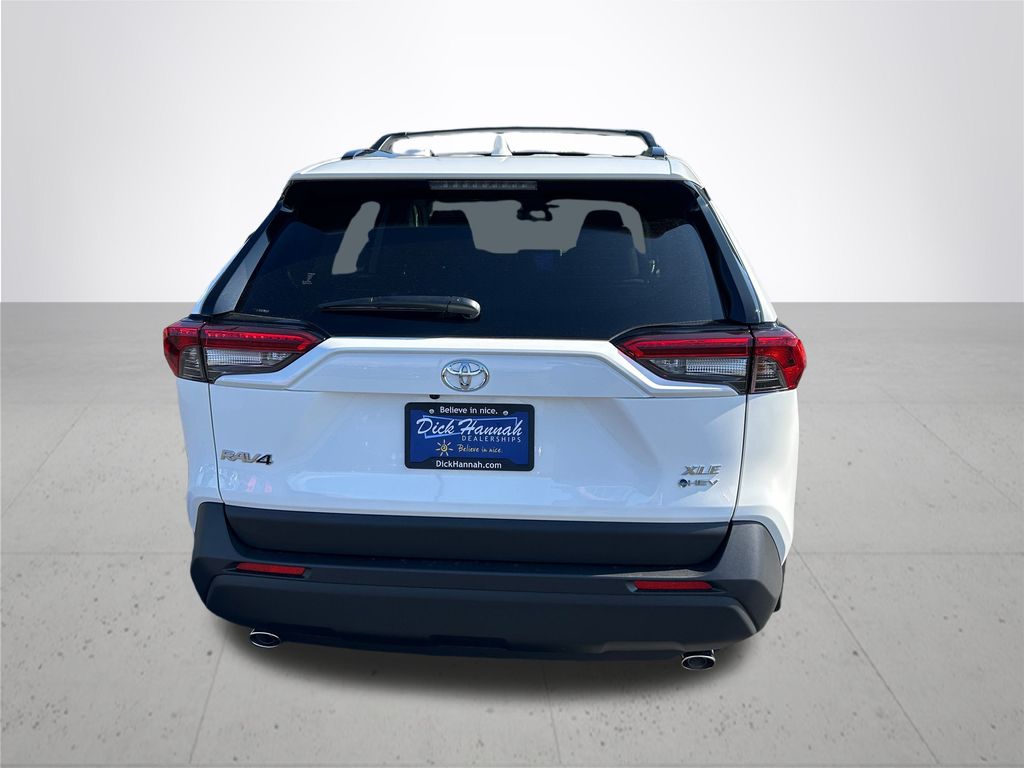 2025 Toyota RAV4 Hybrid XLE