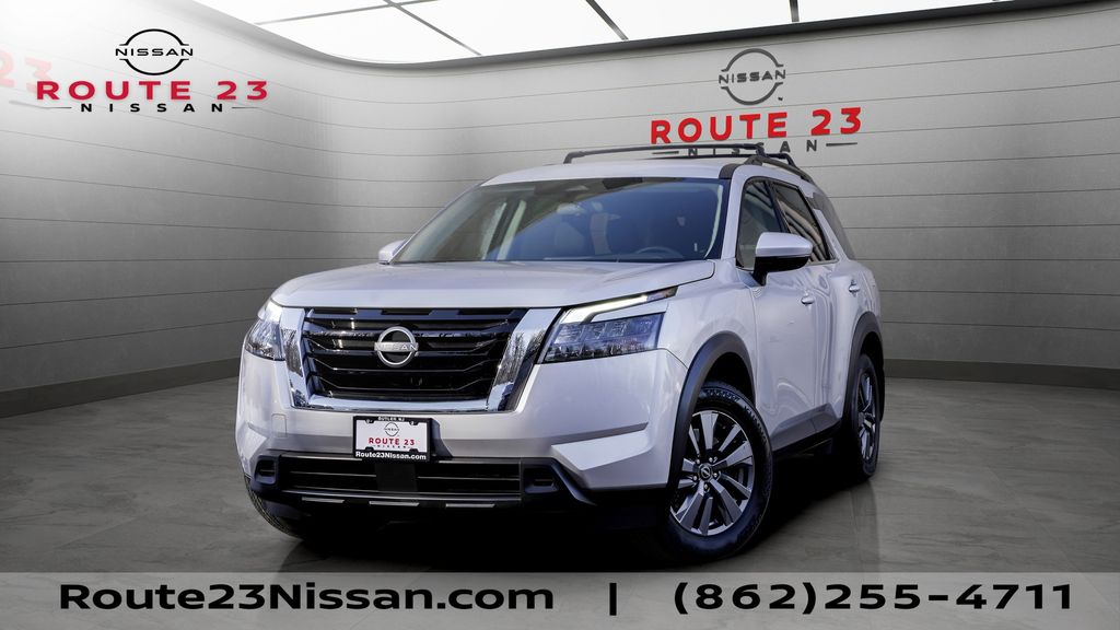 Brilliant Silver Metallic 2023 Nissan Pathfinder SUV / Crossover All-Wheel Drive Automatic