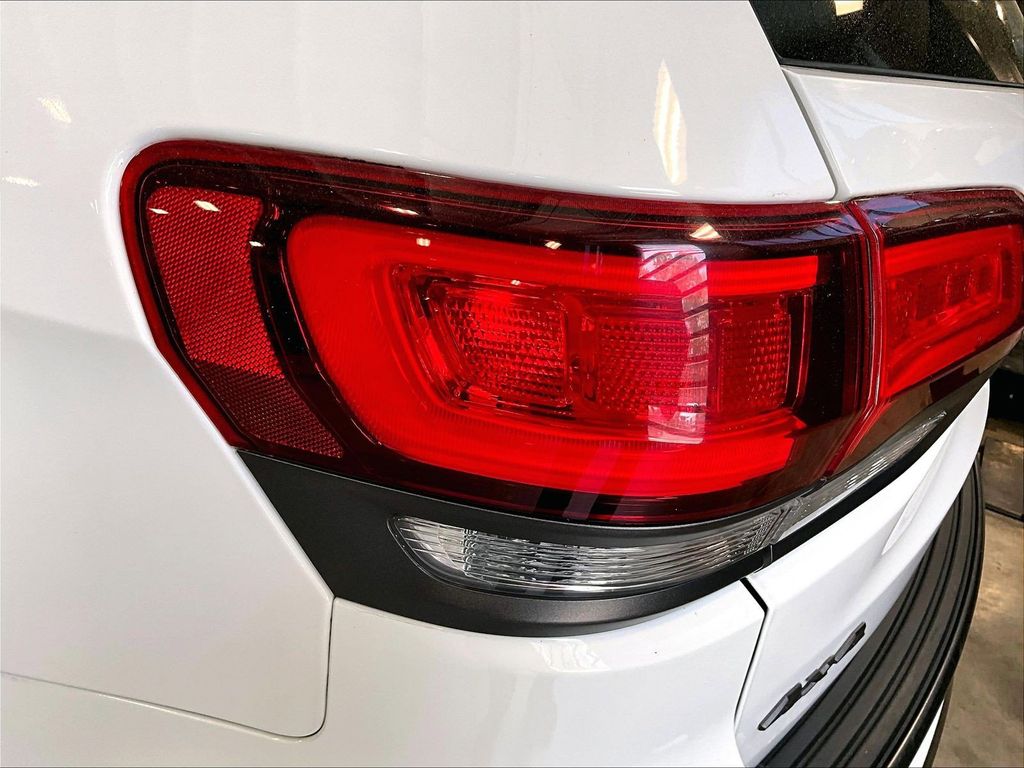 2020 Jeep Grand Cherokee — photo 35