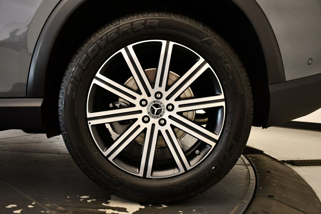 Thumbnail: 2026 Mercedes-Benz GLE - 14