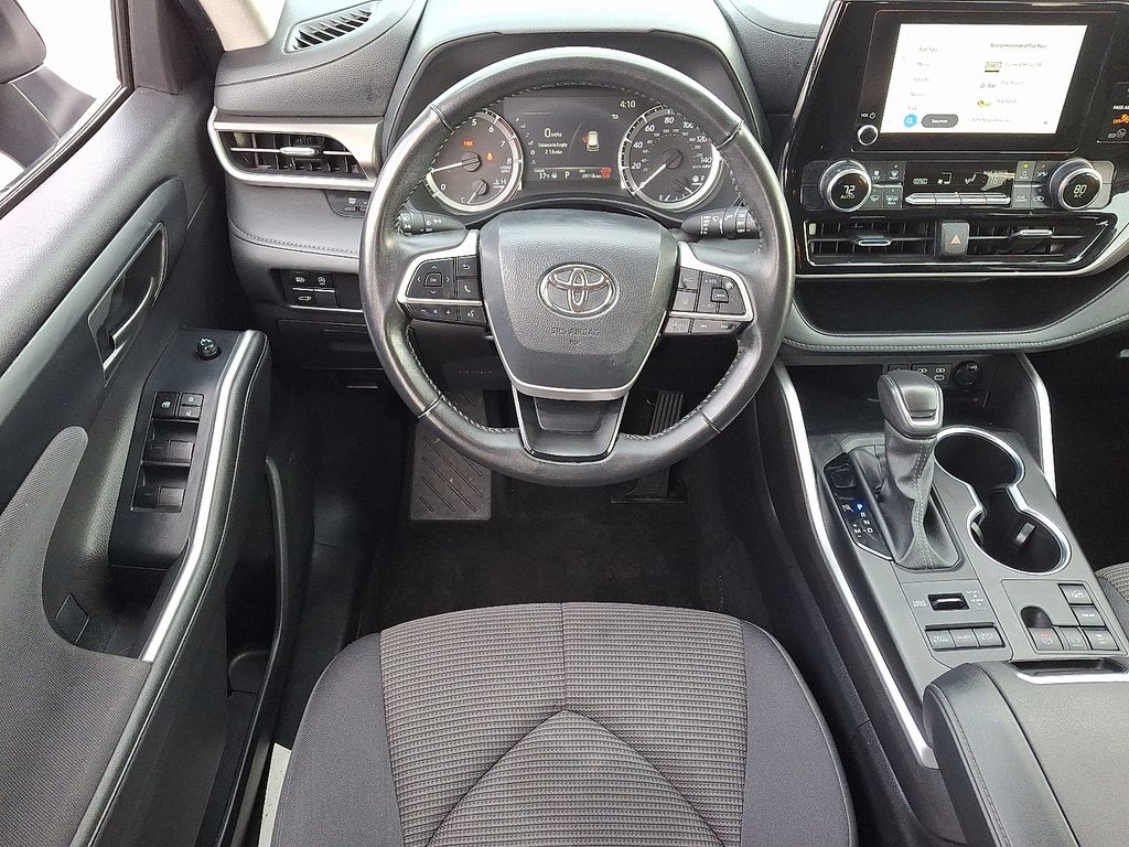 2024 Toyota Highlander — photo 12