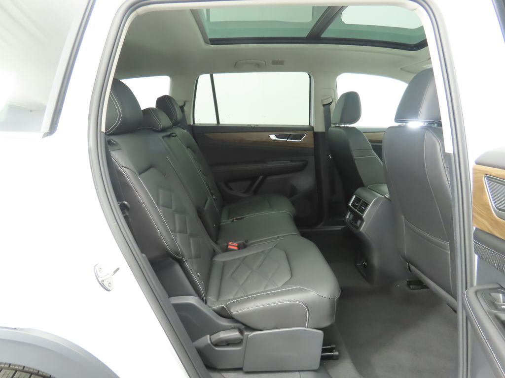 Thumbnail: 2026 Volkswagen Atlas - 22