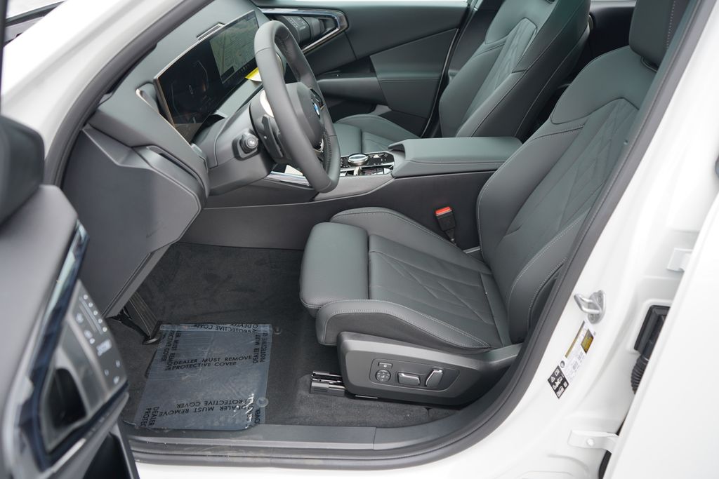 Thumbnail: 2025 BMW X3 - 10