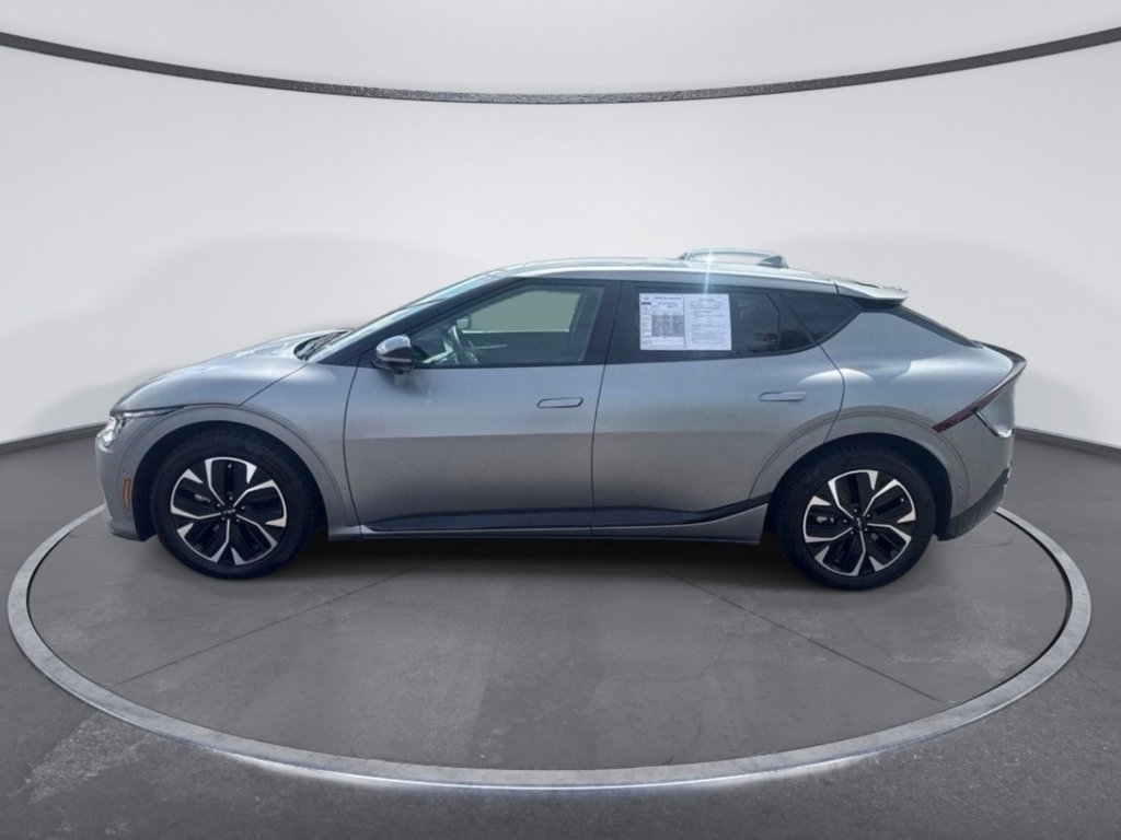Used 2024 Gray Kia GT-Line image 4