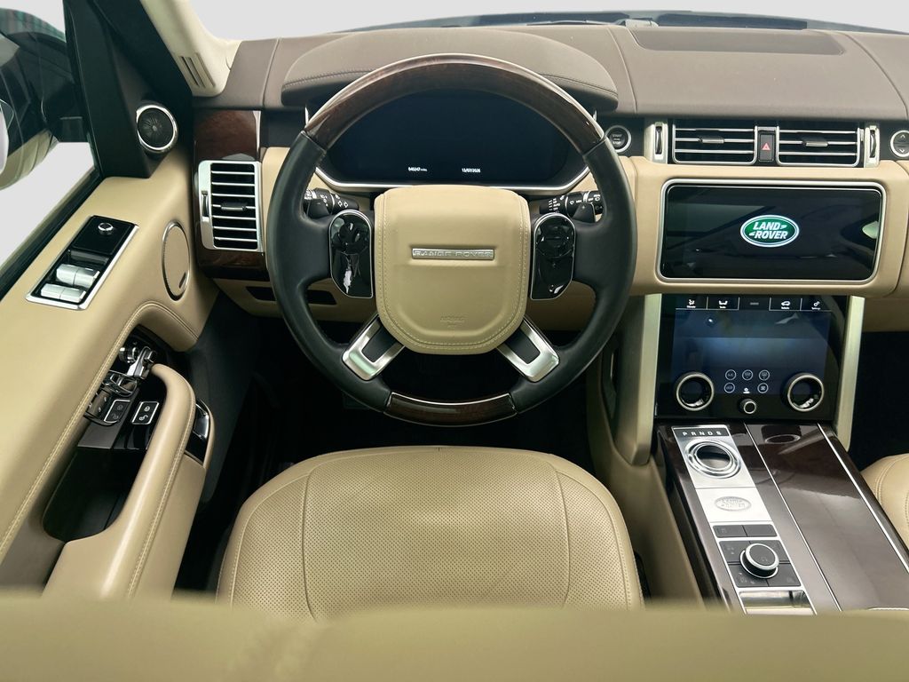 Thumbnail: 2019 Land Rover Range Rover - 10