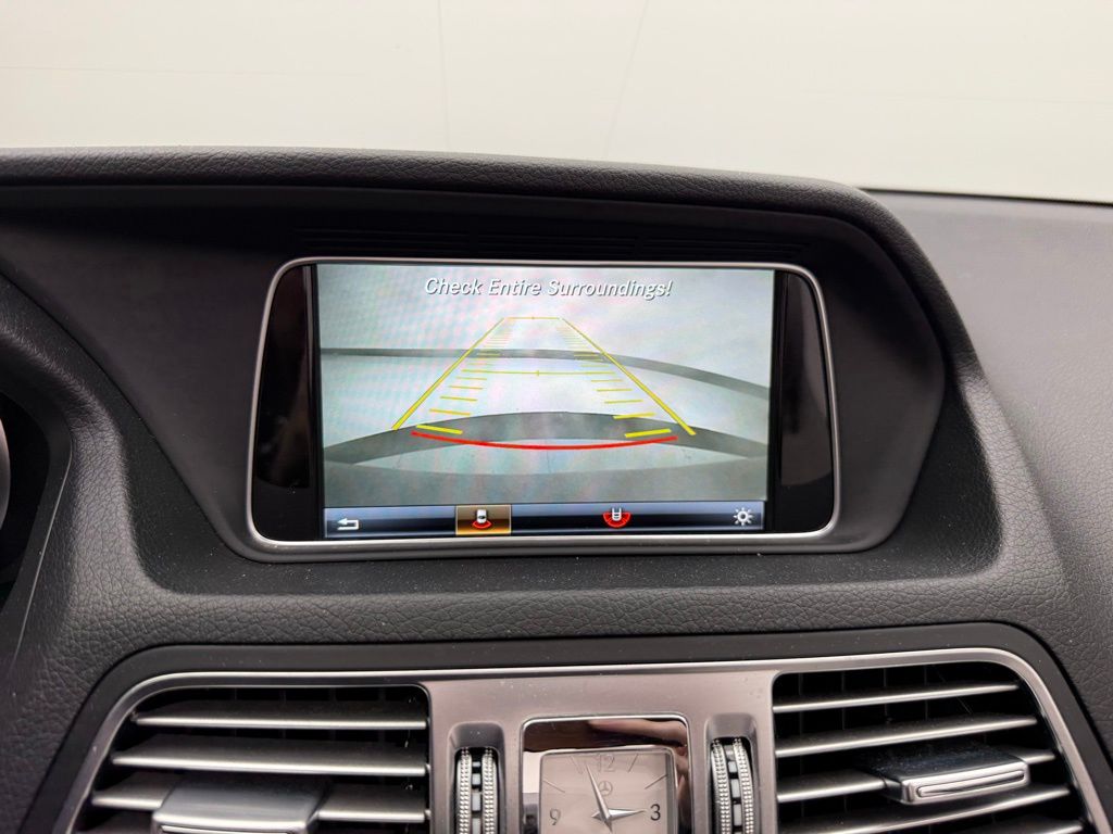 Thumbnail: 2016 Mercedes-Benz E-Class - 13