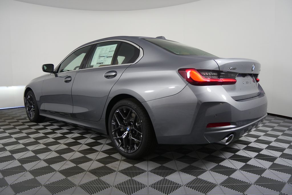 Thumbnail: 2026 BMW 3 Series - 5