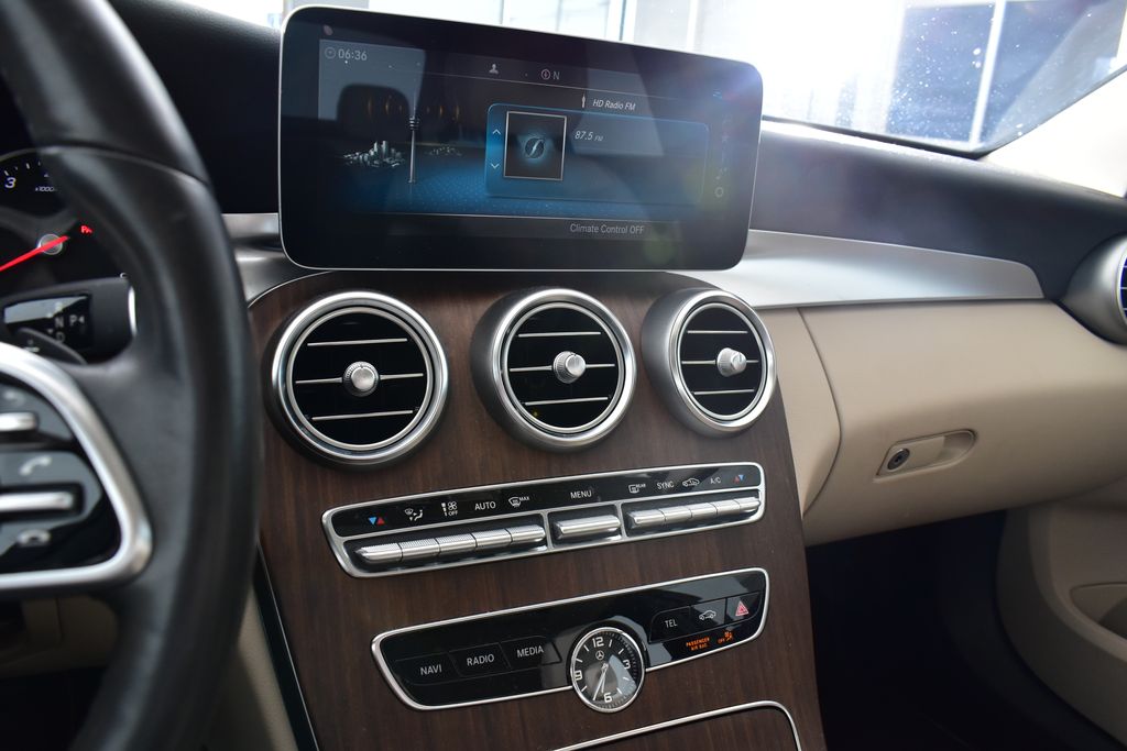 Thumbnail: 2019 Mercedes-Benz C-Class - 18