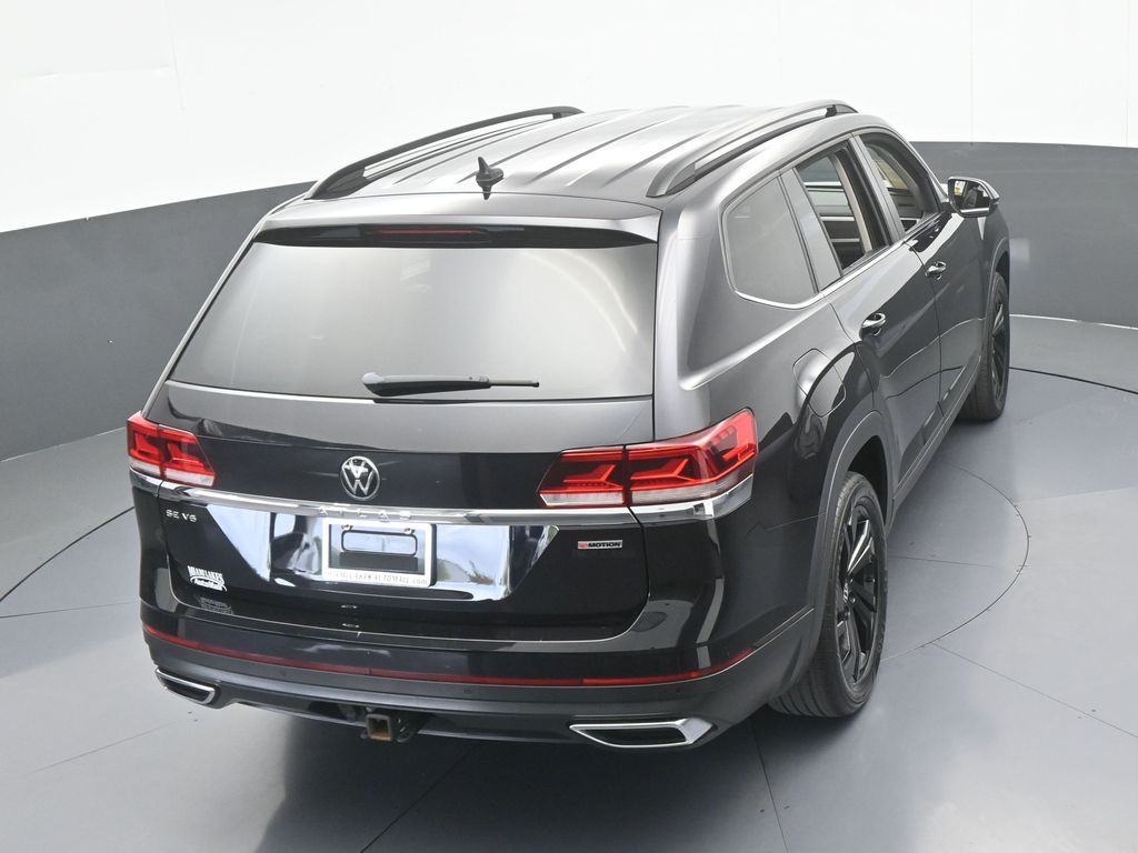 Used 2022 Deep Black Volkswagen 3.6L V6 SE w/Technology image 52