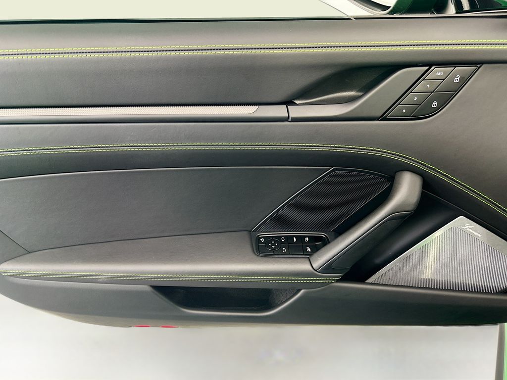 Thumbnail: 2023 Porsche 911 - 23