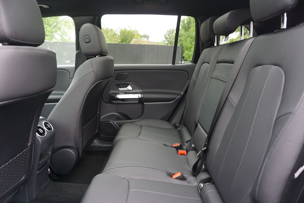 Thumbnail: 2025 Mercedes-Benz GLB - 13