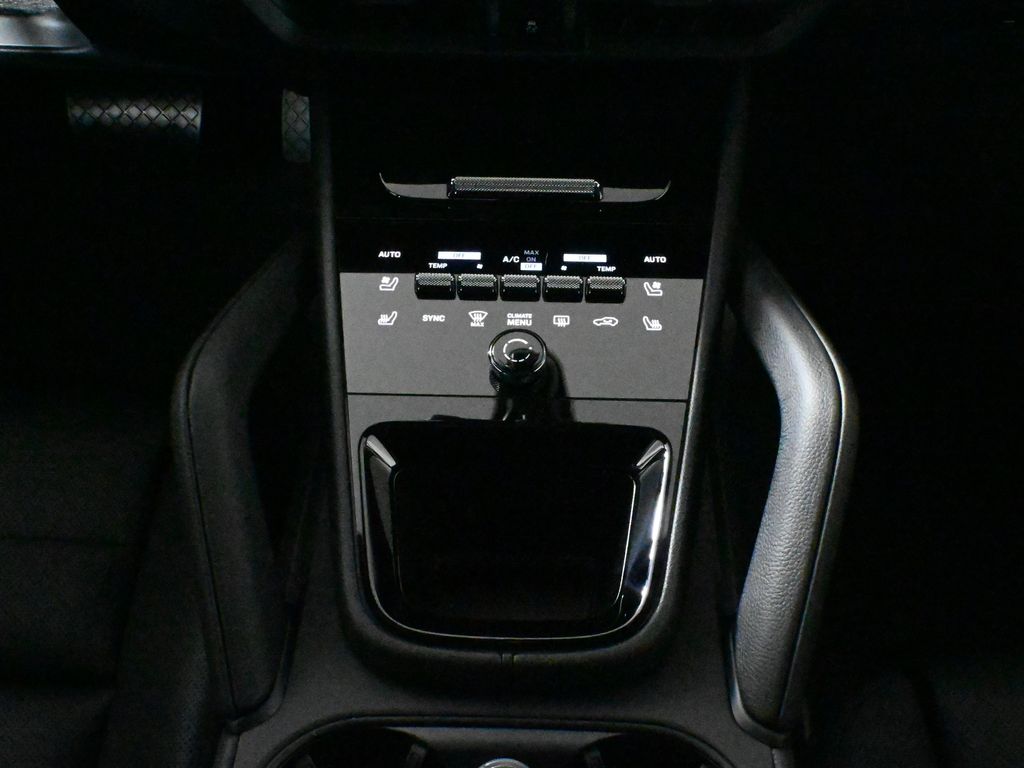 Thumbnail: 2026 Porsche Cayenne - 24