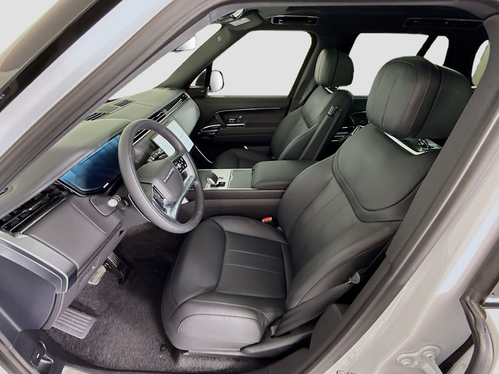 Thumbnail: 2026 Land Rover Range Rover - 19