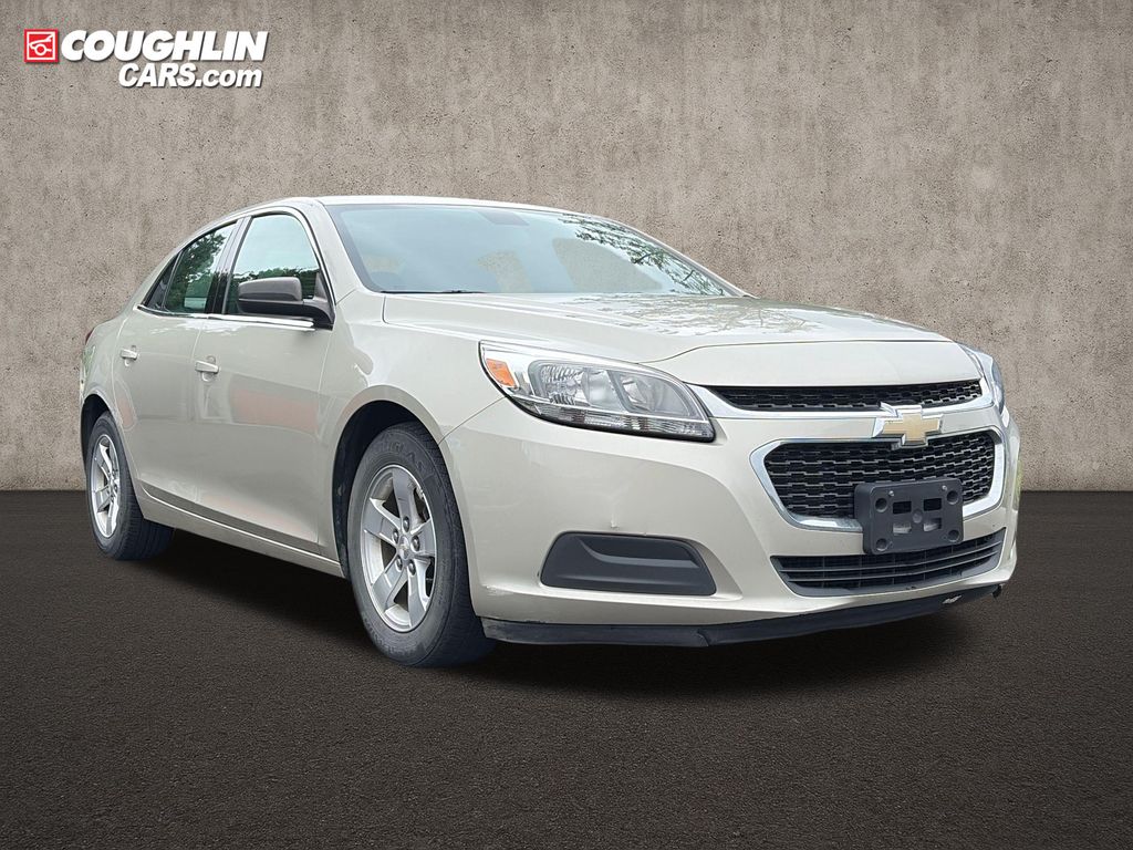 Champagne Silver Metallic 2014 Chevrolet Malibu Sedan Front-Wheel Drive 6-Speed Automatic Overdrive