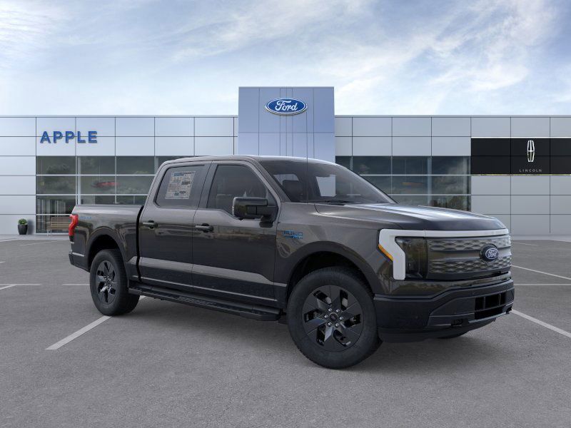2025 Ford F-150 Lightning LARIAT