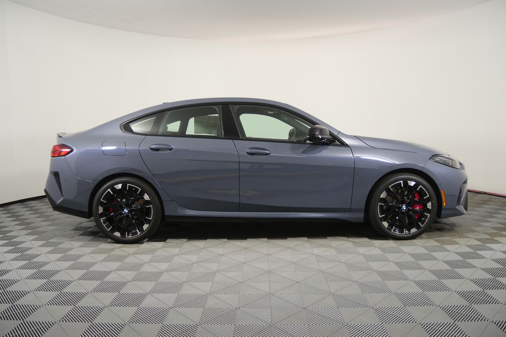 Thumbnail: 2026 BMW 2 Series - 6