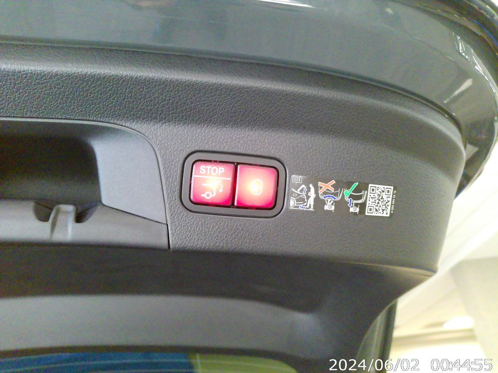 Thumbnail: 2026 Mercedes-Benz GLE - 20