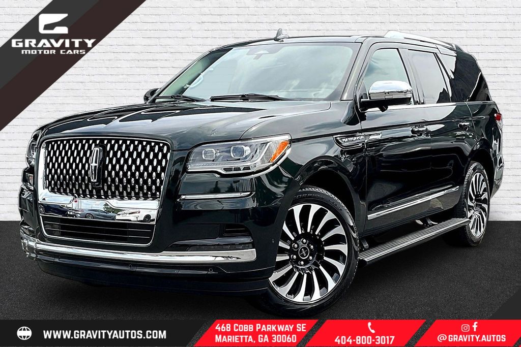 Manhattan Green Metallic Premium Colorant 2022 Lincoln Navigator SUV / Crossover Four-Wheel Drive Automatic