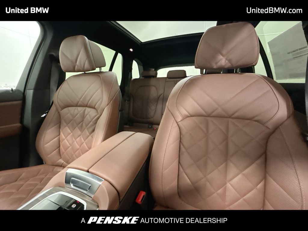 Thumbnail: 2026 BMW X5 - 13