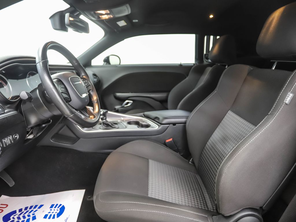 2022 Dodge Challenger GT 11