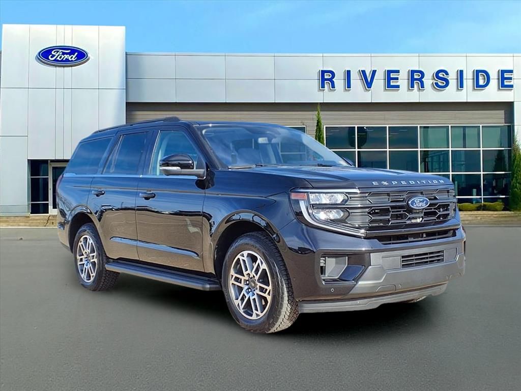 2025 Ford Expedition Active 4WD