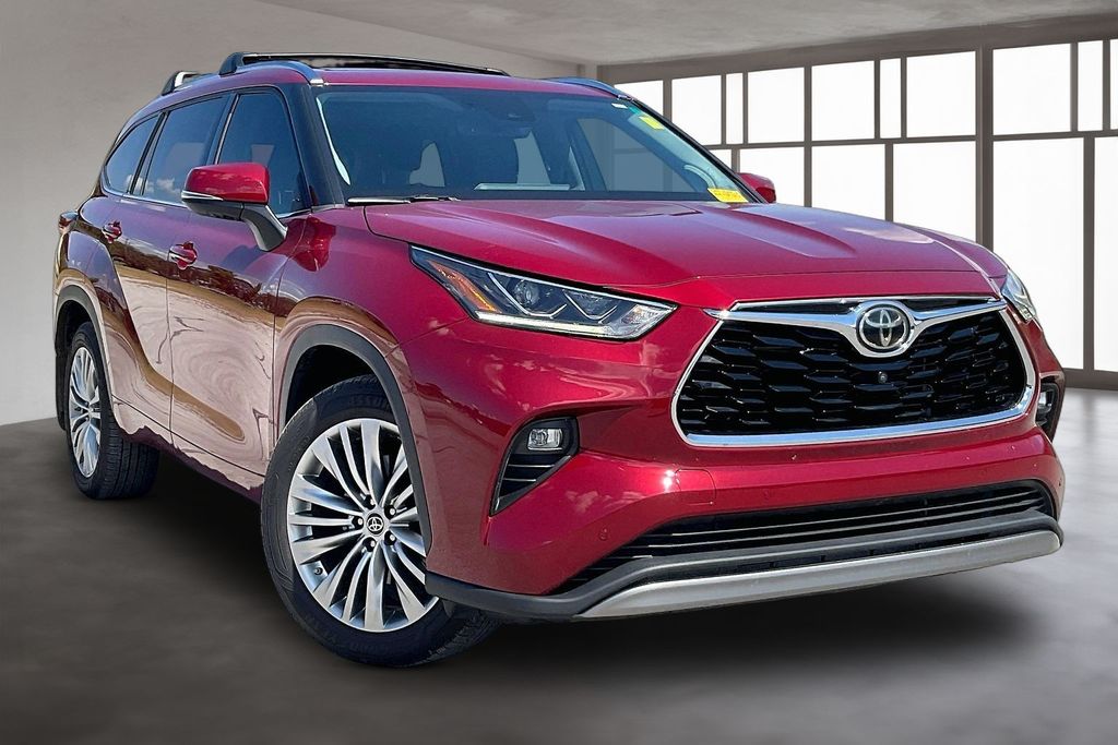 Used 2022 Toyota Highlander SUV