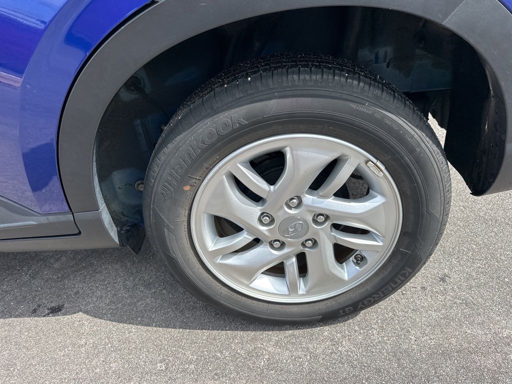 2022 Intense Blue Hyundai Venue SE FWD SUV