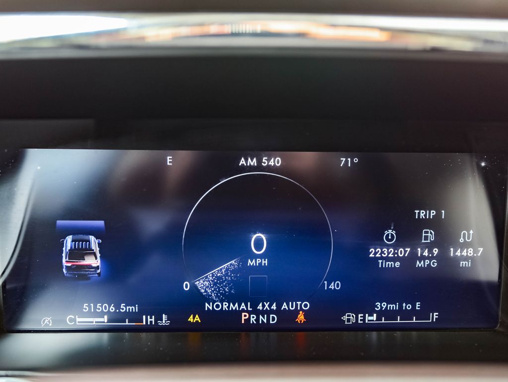 Thumbnail: 2022 Lincoln Navigator - 14