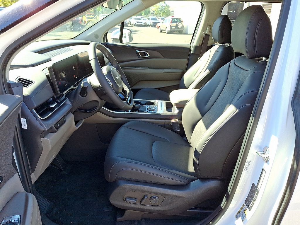 2026 Kia Carnival EX - Photo 7