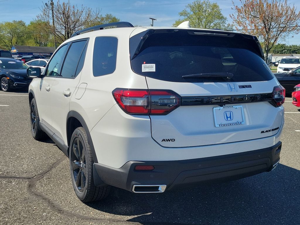 2025 Honda Pilot Black Edition 3