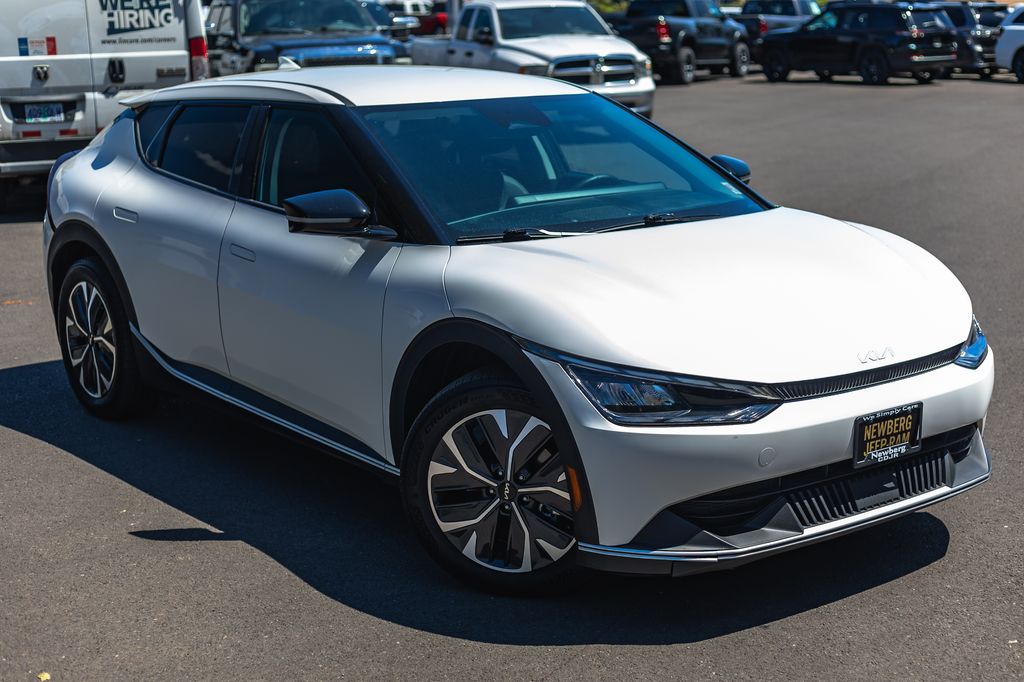 2024 Kia EV6 Light thumbnail 2