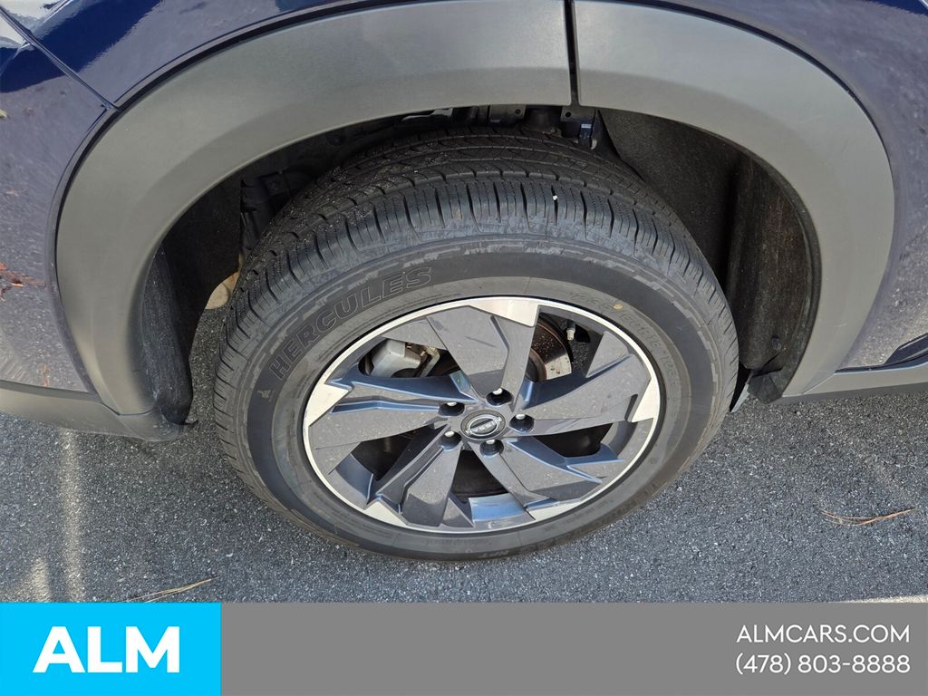 Used 2025 Blue Nissan SV image 13