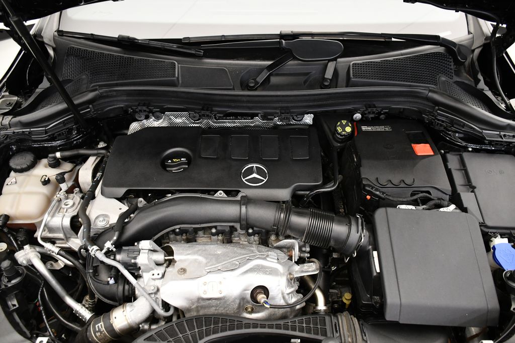 2022 Mercedes-Benz GLA 250 4MATIC 11