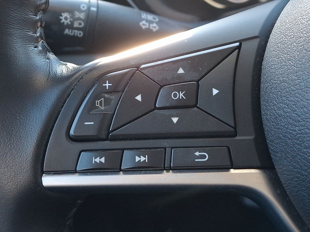 Thumbnail: 2020 Nissan Sentra - 21