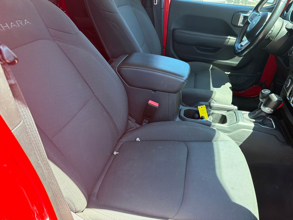 Used 2022 Red Jeep Unlimited Sahara image 13