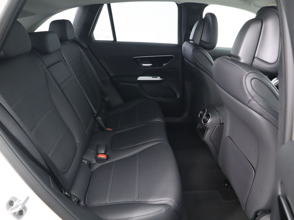 Thumbnail: 2026 Mercedes-Benz GLC - 23