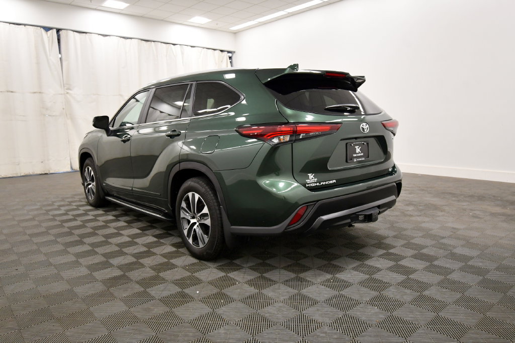 Used 2025 Toyota Highlander Hybrid SUV