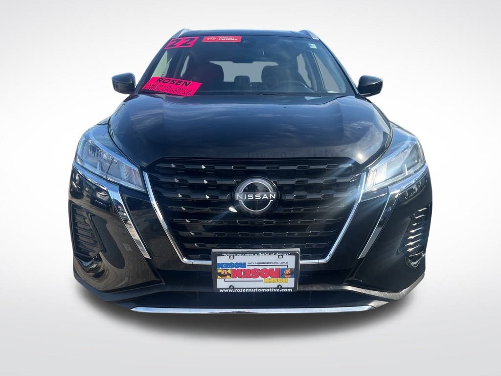 2022 Nissan Kicks SV photo
