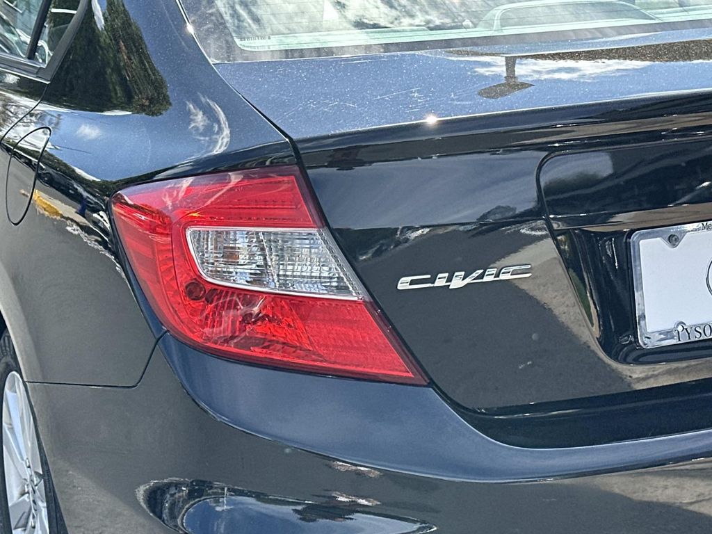 Thumbnail: 2012 Honda Civic - 10