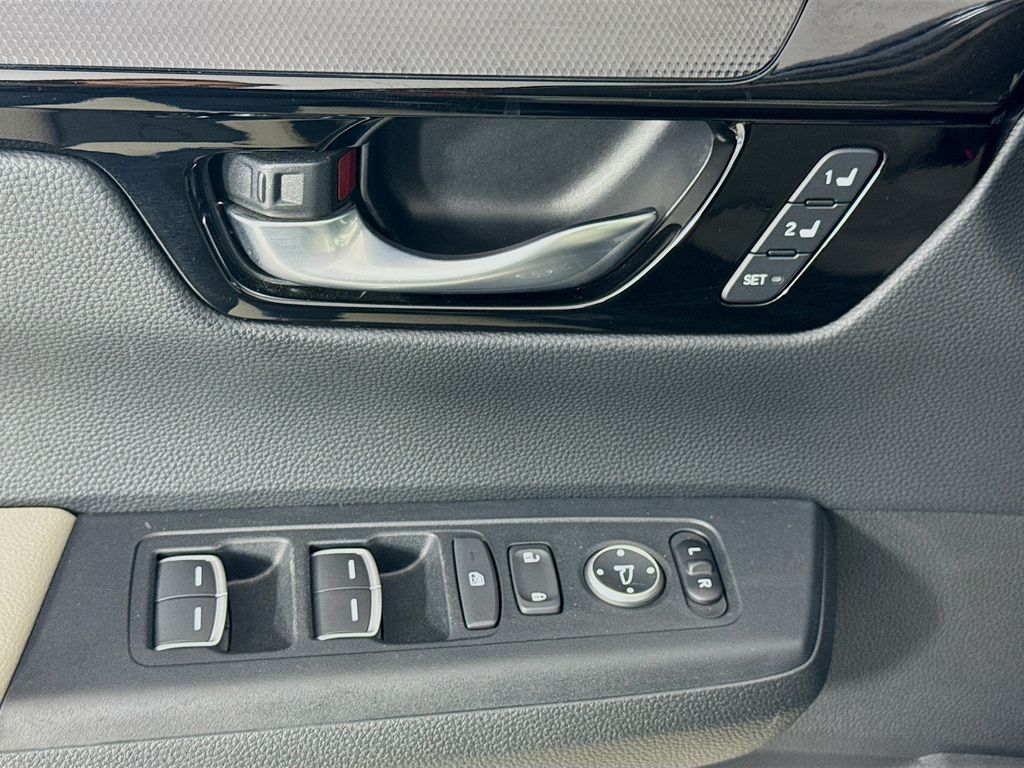 Used Car 2025 Honda Cr-v  Ex-l For Sale Under $35,000 In Austin, Texas